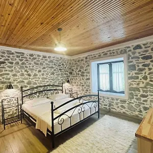 Bujtina Cakuli, - Erseke Villa
